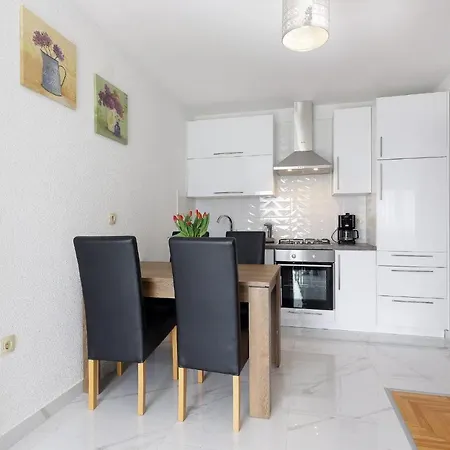 Apartment Alen